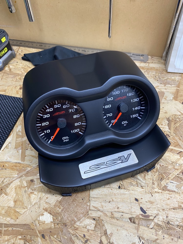 VF Commodore pod and custom 66mm gauges