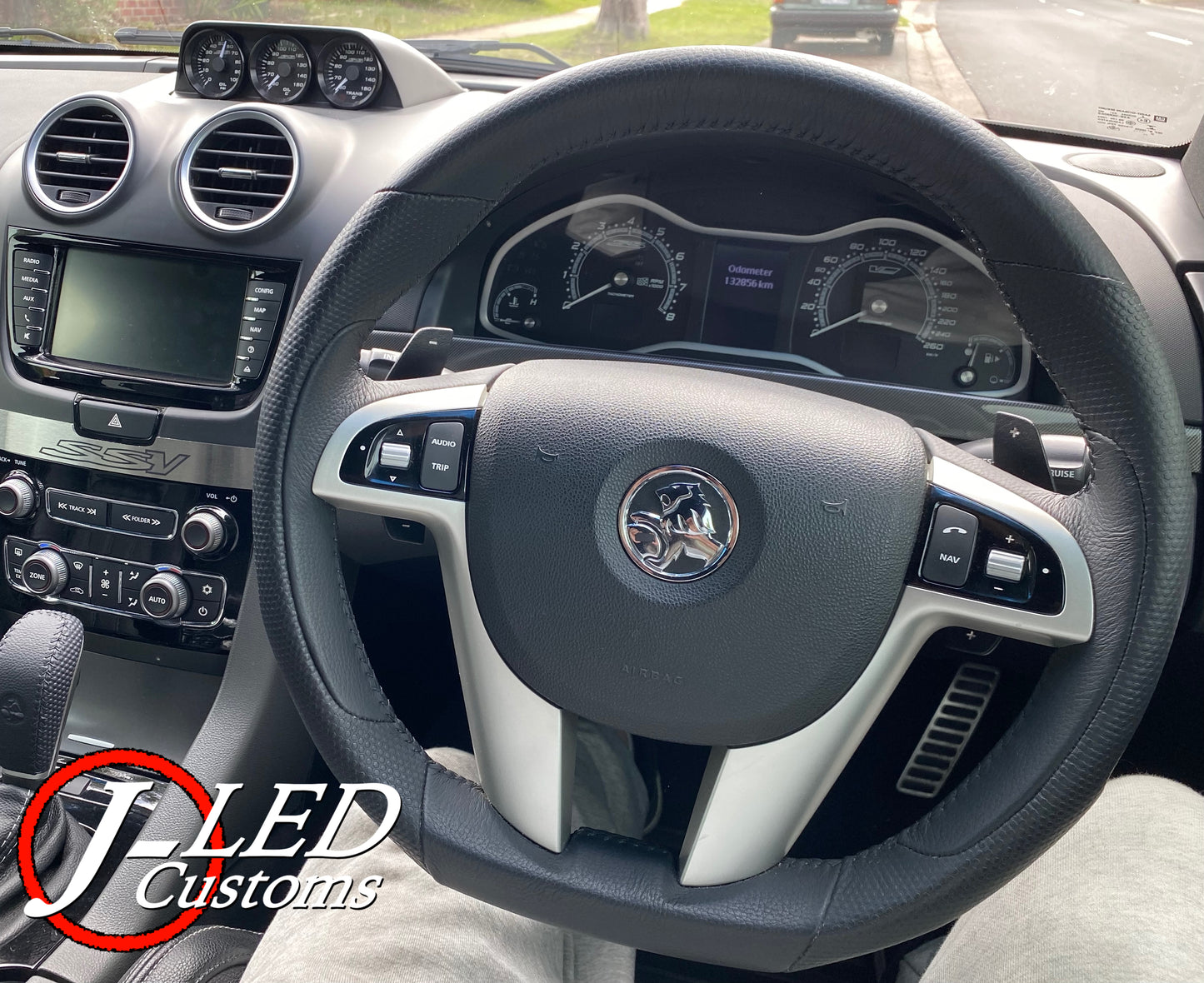CLUSTER BEZEL for VE COMMODORE (J-LED Style)