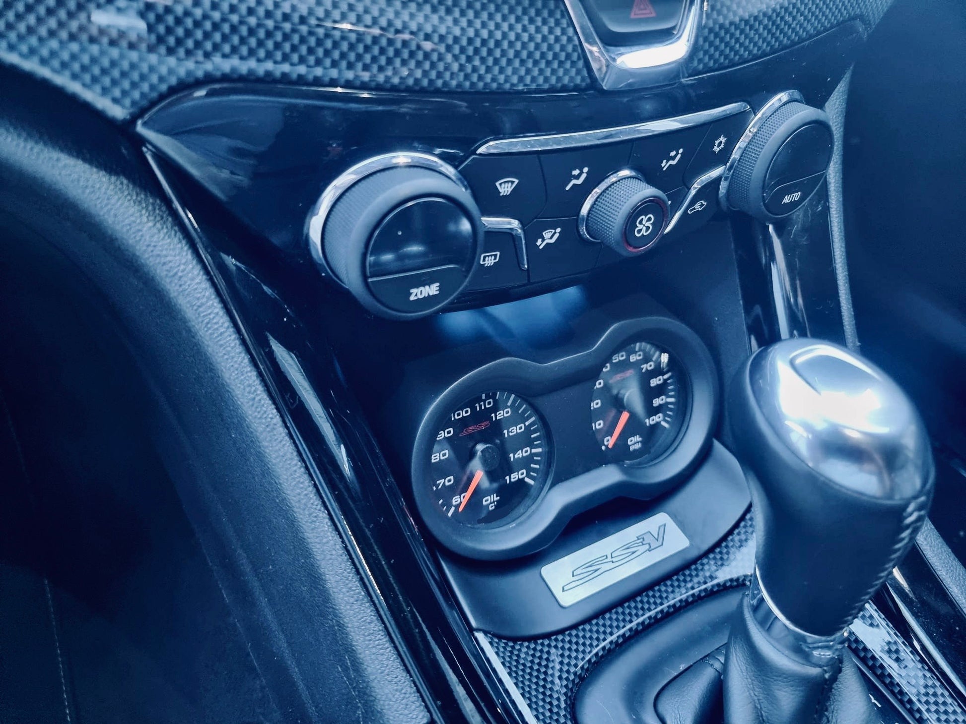 VF Commodore pod and custom 66mm gauges